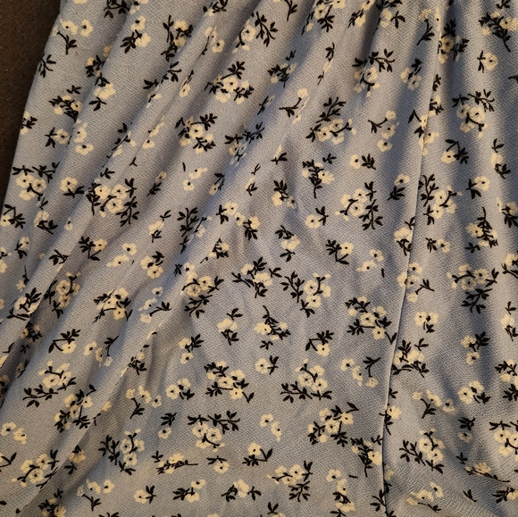 Flowery Blue Romper - Picture 4 of 4